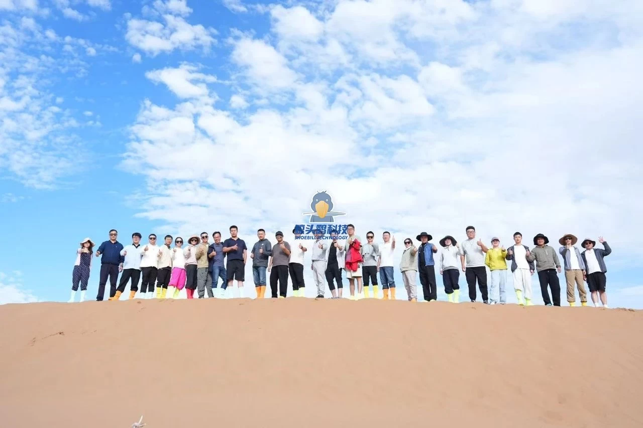 Menjelajah ke Jantung Gurun Menjelajah ke Jantung Gurun